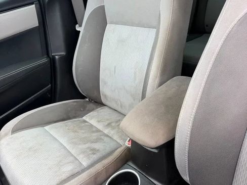 Used 2018 Toyota Corolla LE FWD image 16