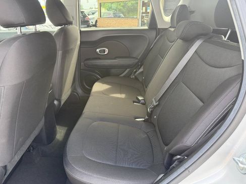 Used 2015 Kia Soul FWD image 22