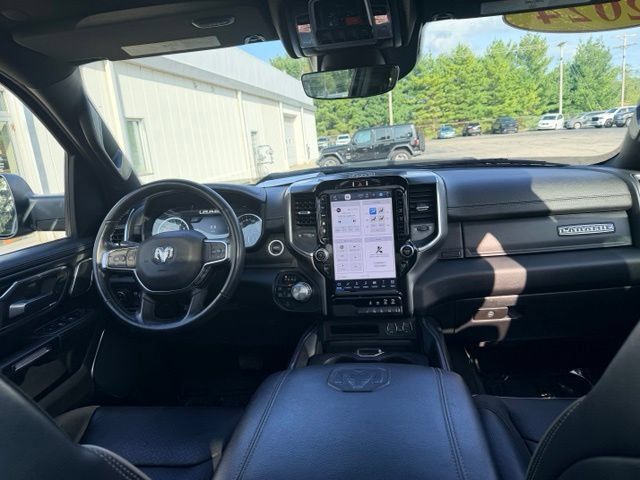 Used 2024 RAM 1500 Laramie AWD/4WD image 2