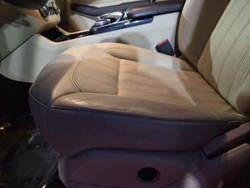 Certified 2018 Mercedes-Benz GLS 450 4MATIC image 33