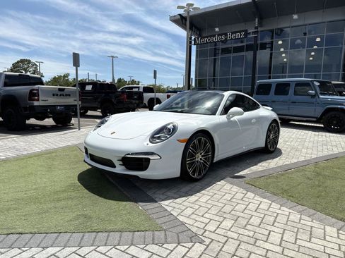 Used 2014 Porsche 911 Carrera 4S AWD/4WD image 2