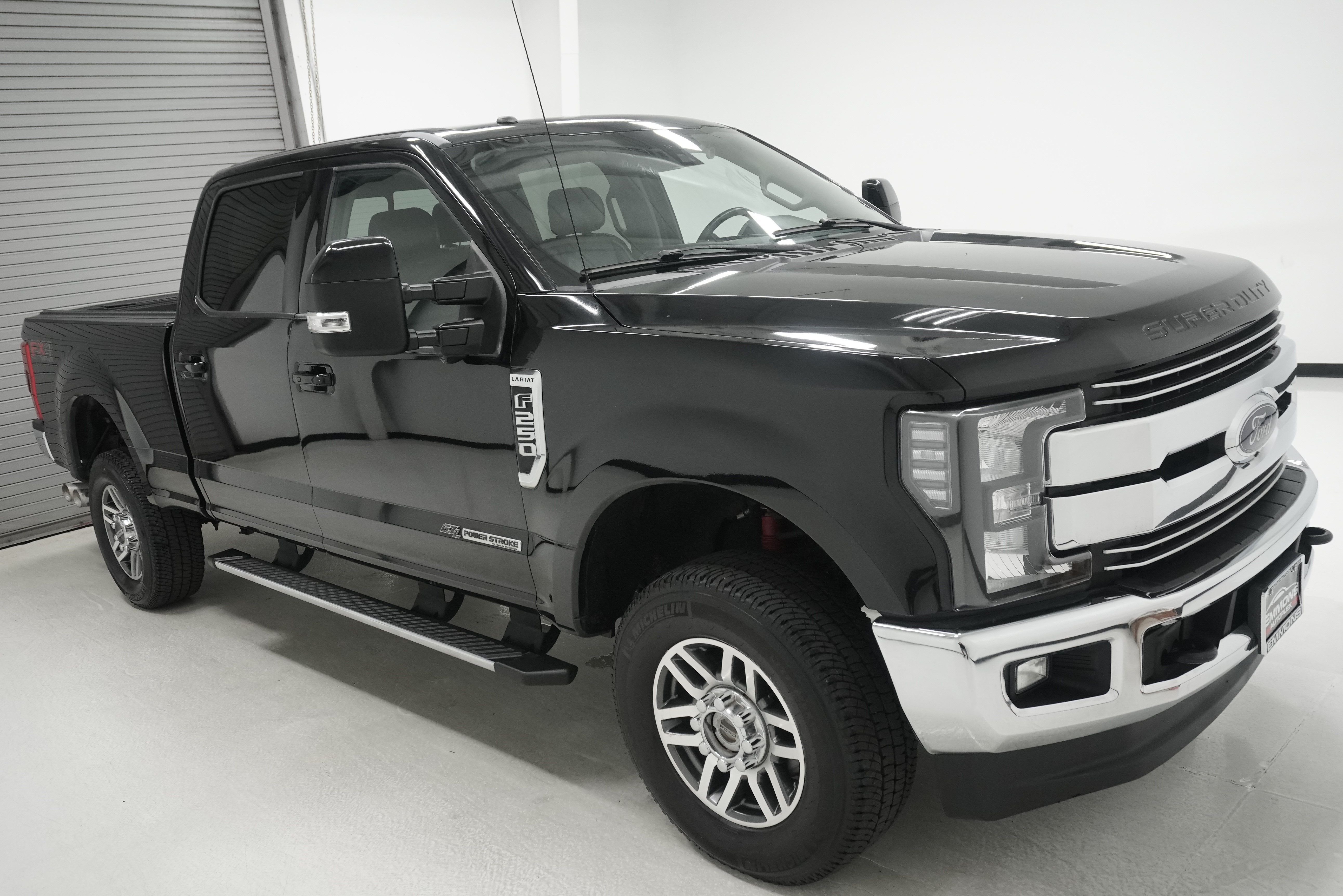 Used 2017 Ford F250 Lariat w/ Lariat Ultimate Package AWD/4WD image 2