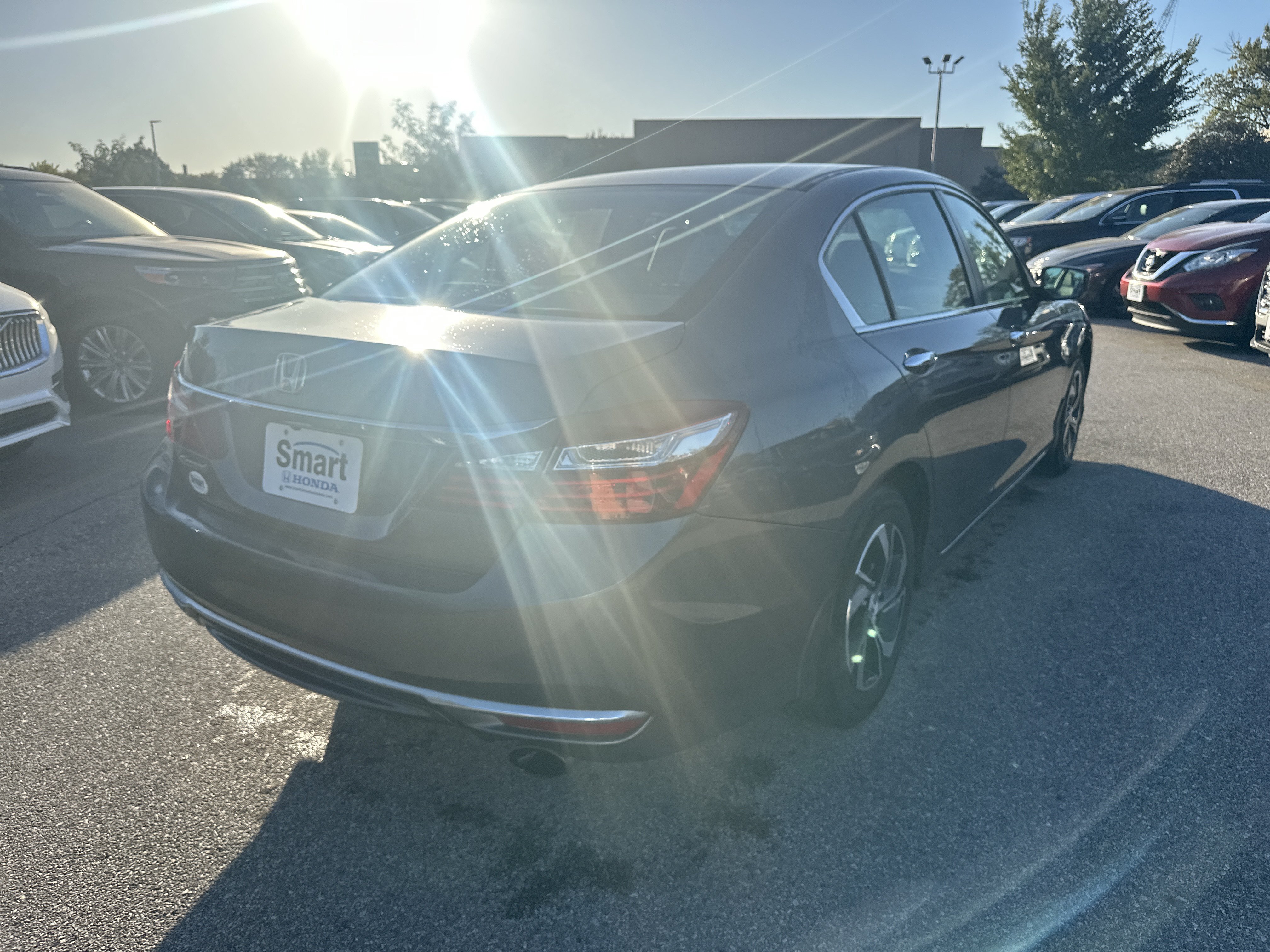Used 2017 Honda Accord LX image 4