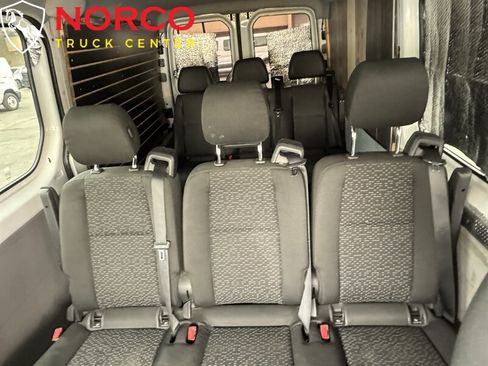 Used 2016 Mercedes-Benz Sprinter 2500 image 19