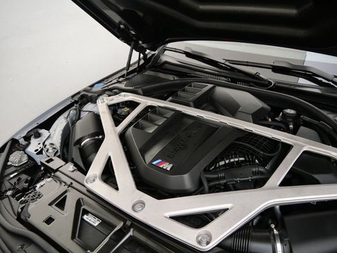 Used 2023 BMW M4 CSL image 32