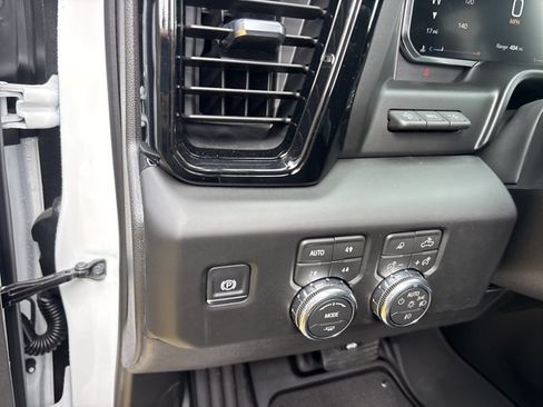New 2026 GMC Sierra 1500 AT4X w/ LPO, Black Badging Package AWD/4WD image 27
