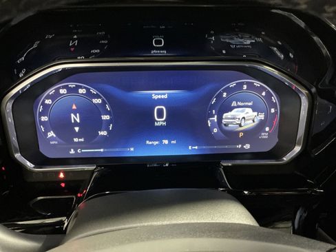 New 2026 Chevrolet Silverado 1500 RST w/ Redline Edition AWD/4WD image 18