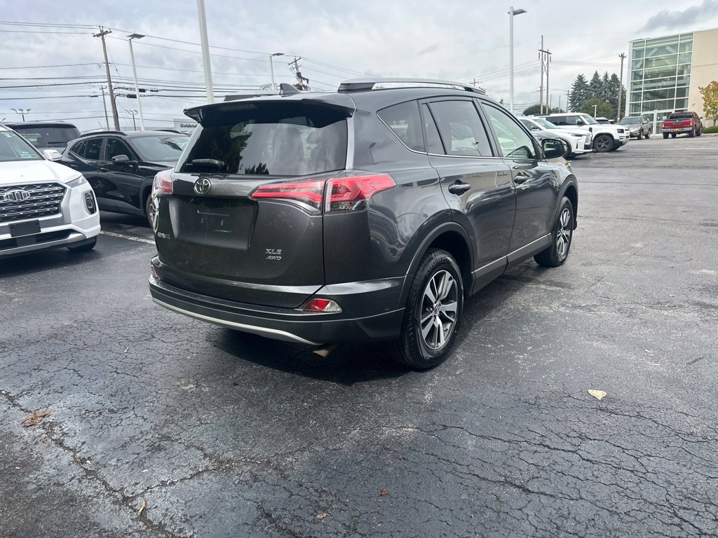 Used 2016 Toyota RAV4 XLE AWD/4WD image 6