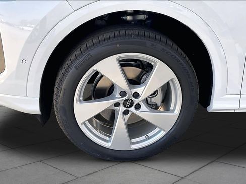 New 2026 Audi Q5 Premium Plus image 11