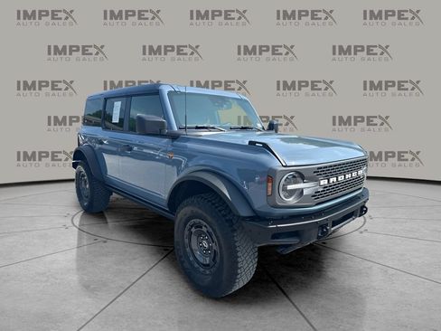 Used 2024 Ford Bronco Badlands AWD/4WD image 4