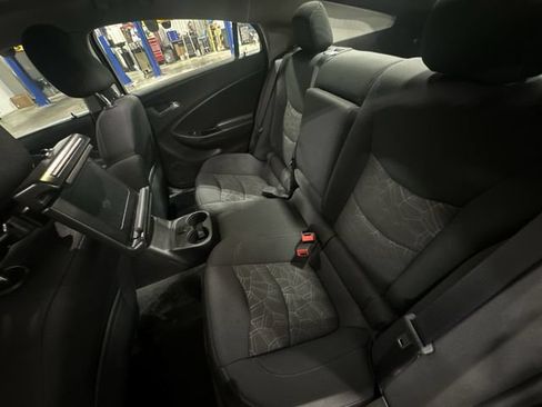 Used 2017 Chevrolet Volt LT w/ Comfort Package FWD image 30