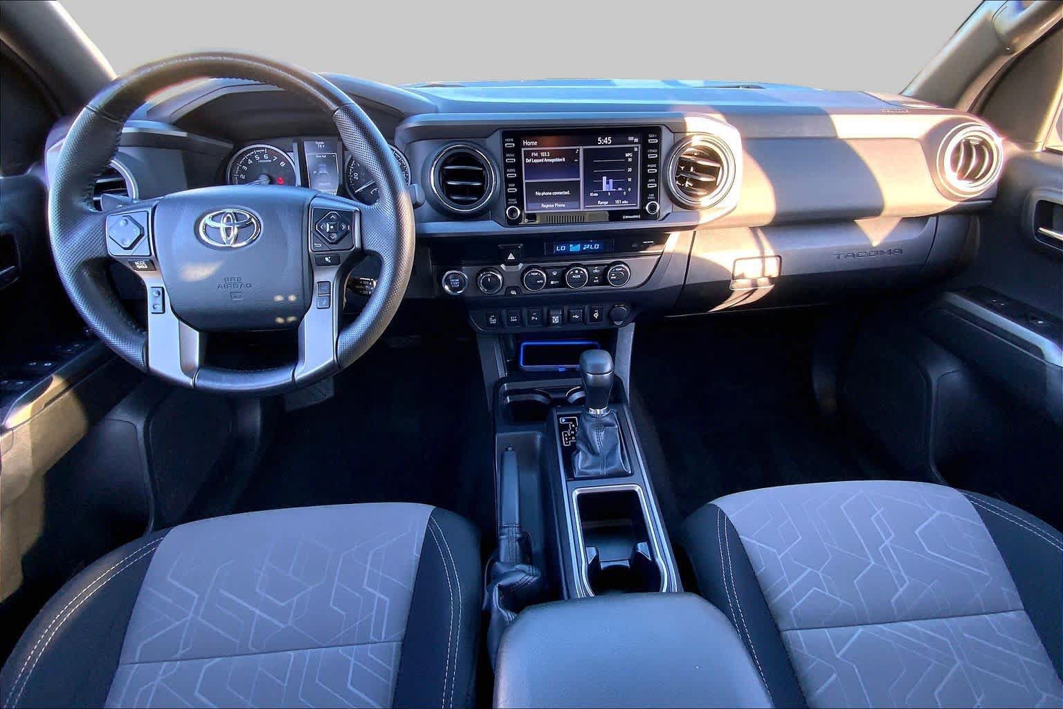 Used 2023 Toyota Tacoma TRD Off-Road w/ Technology Package AWD/4WD image 16