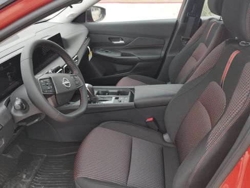 New 2026 Nissan Sentra SR w/ Floor Mat Package FWD image 16