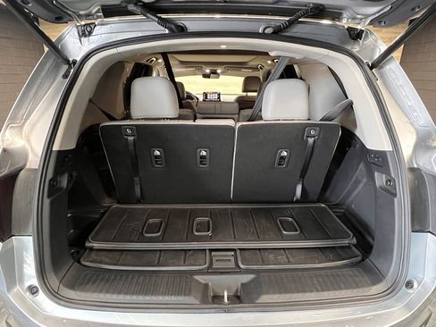 Used 2025 Honda Pilot Elite image 21