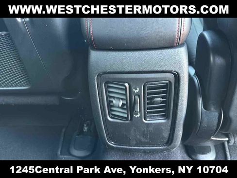Used 2025 Dodge Durango GT RWD image 21