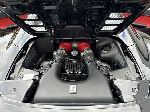 Used 2012 Ferrari 458 Spider image 23