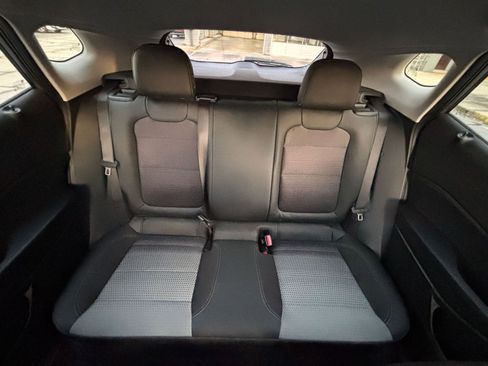 Used 2025 Chevrolet Trax LT image 38