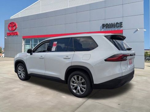New 2026 Toyota Grand Highlander AWD image 6