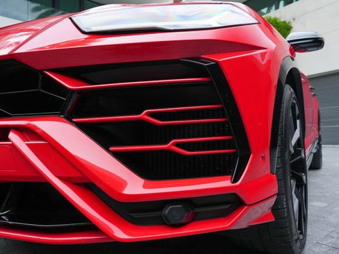 Used 2019 Lamborghini Urus image 56
