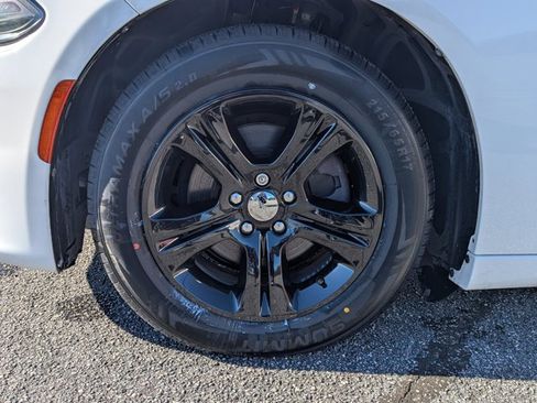 Used 2020 Dodge Charger SXT image 9