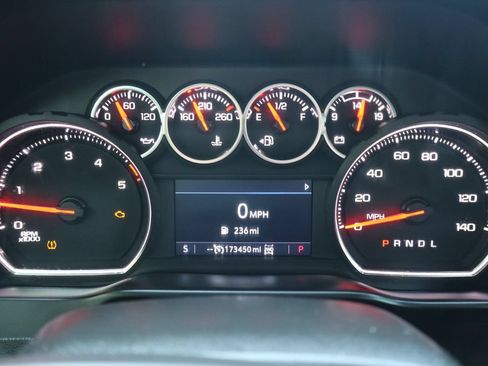 Used 2022 Chevrolet Silverado 3500 LT AWD/4WD image 36