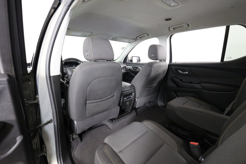 Used 2018 Chevrolet Traverse LT FWD image 14