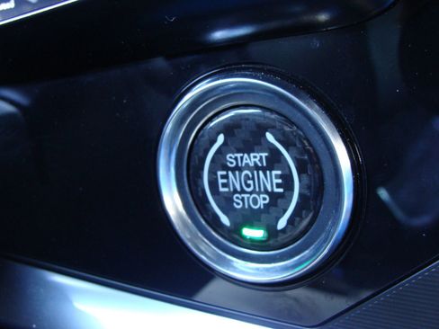 Used 2022 Chevrolet Corvette Stingray Premium Conv w/ Z51 Performance Package image 21