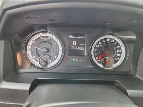 Used 2023 RAM 1500 Classic SLT AWD/4WD image 32