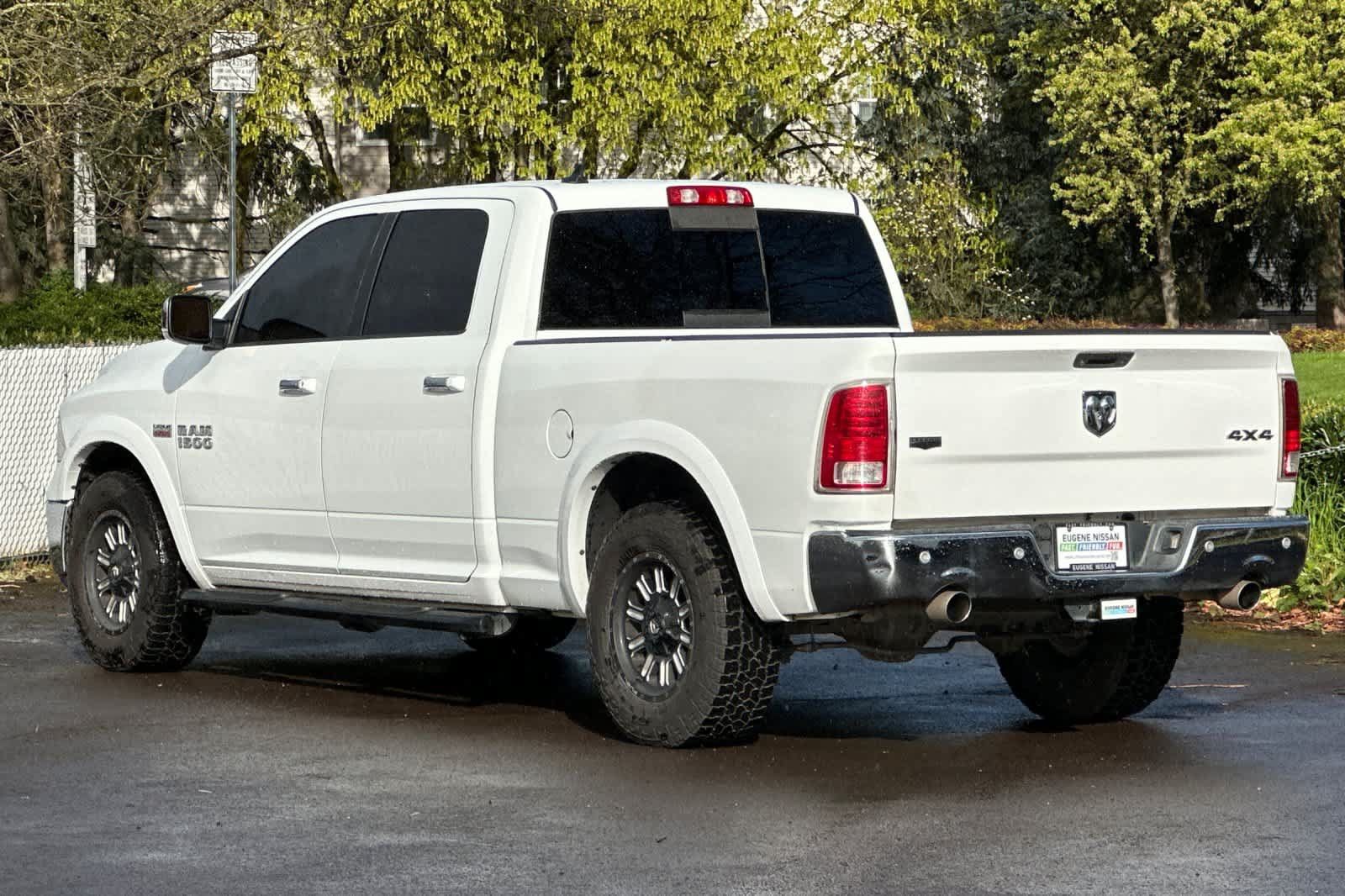 Used 2014 RAM 1500 Laramie w/ Convenience Group AWD/4WD image 6