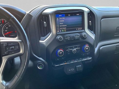 Used 2019 Chevrolet Silverado 1500 LT Trail Boss w/ Convenience Package image 11