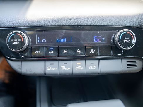 New 2025 Hyundai Elantra Sport FWD image 27