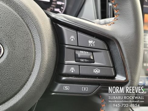 Certified 2025 Subaru Crosstrek 2.5i Limited w/ Crosstrek Mirror Package image 8