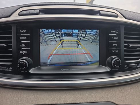 Used 2018 Kia Sorento EX w/ EX Advanced Touring Package image 18