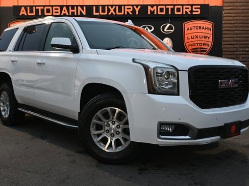 Used 2018 GMC Yukon SLE image 1