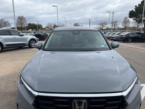 Used 2025 Honda CR-V EX image 6