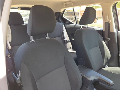 Certified 2025 Nissan Kicks Play S FWD image 29