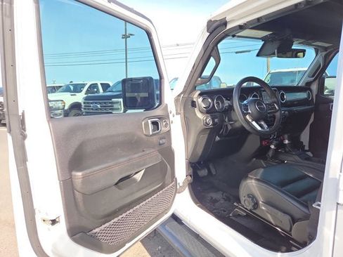 Used 2023 Jeep Wrangler Unlimited Rubicon 392 w/ Xtreme Recon 35" Tire Package AWD/4WD image 7