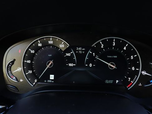 Used 2018 BMW 530i w/ Premium Package image 25