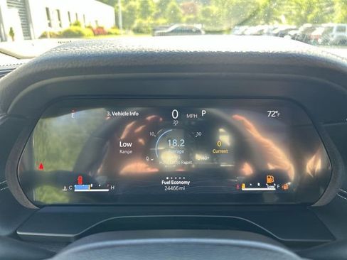 Used 2024 Jeep Grand Cherokee Limited w/ Luxury Tech Group II AWD/4WD image 19