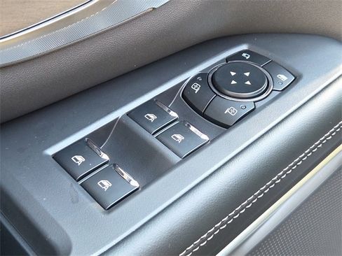 New 2025 Ford Expedition Platinum w/ Driver's Package image 17