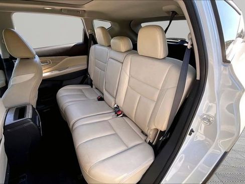 Used 2023 Nissan Murano SL w/ SL Moonroof Package FWD image 16