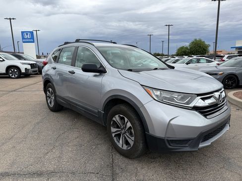 Used 2017 Honda CR-V LX image 3