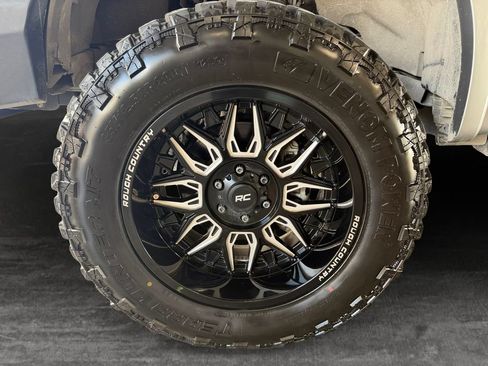 Used 2020 Ford F150 Lariat AWD/4WD image 9