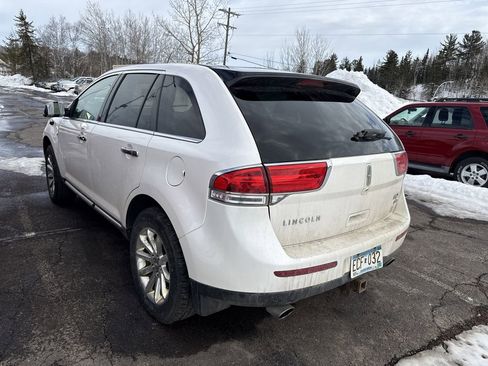 Used 2015 Lincoln MKX Base w/ Equipment Group 101A image 3