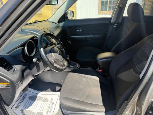 Used 2013 Kia Soul + image 11