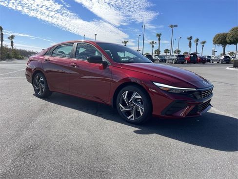 New 2025 Hyundai Elantra Sport image 2