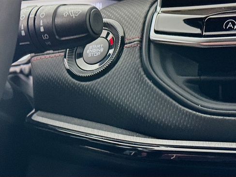 Certified 2025 Jeep Compass Trailhawk w/ Trailhawk Elite Group image 24