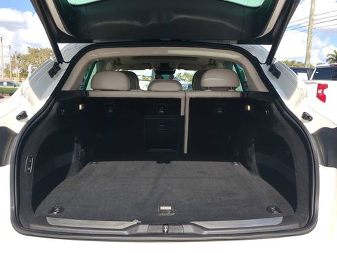 Used 2020 Maserati Levante S GranLusso image 13