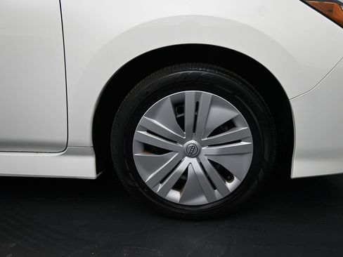 Used 2023 Nissan Leaf S image 10