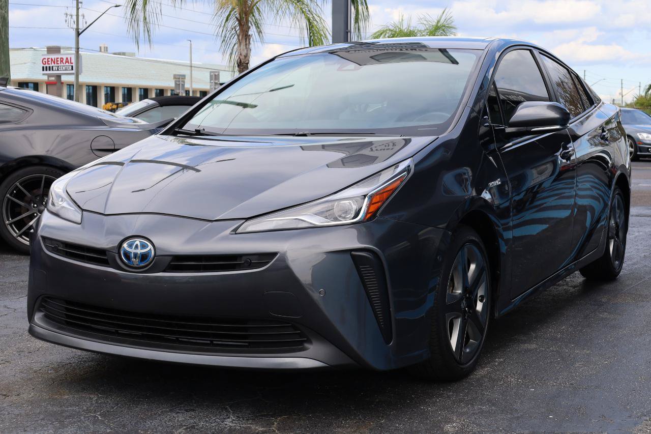 Used 2019 Toyota Prius Limited FWD image 2